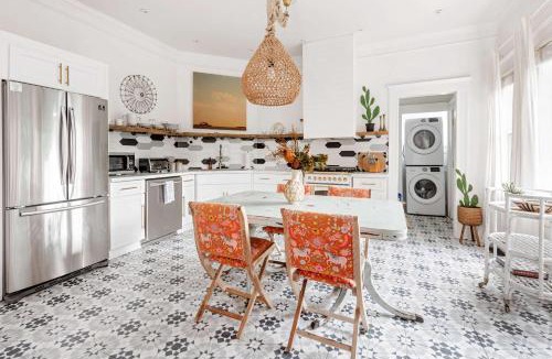 East Side House | La Casa