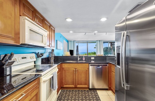 Belleair Beach Condo | La Concha 1 | Beachfront Vacation Rental with Pool