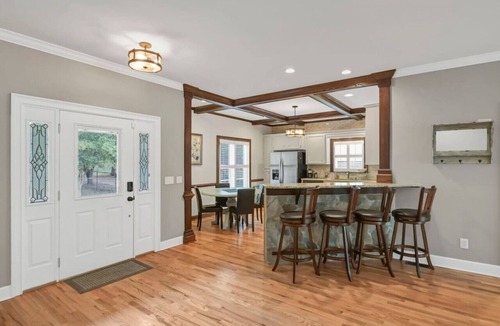 Leesville House | La La Lakehouse | Sleeps 6 on Lake Murray!