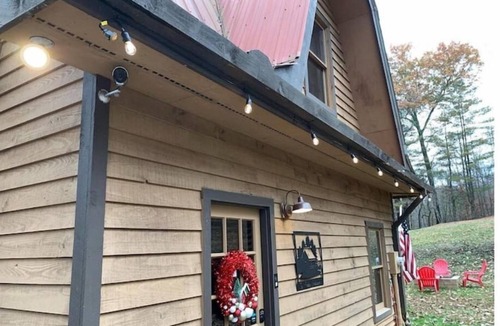 McCaysville Cabin | La Petite Maison - French Inspired Chalet