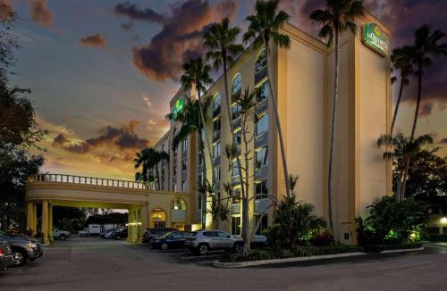 West Palm Beach Hotel | La Quinta by Wyndham West Palm Beach Airport