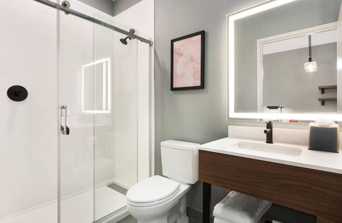 Mount Laurel Hotel | La Quinta Inn & Suites By Wyndham Mount Laurel/Moorestown