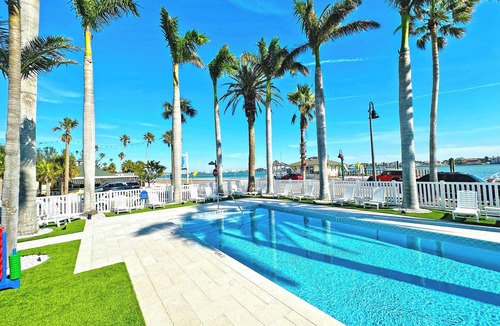 Pass-a-Grille Historic District Apartment | La Tortuga Historic Downtown Pass A Grille St Pete Beach 5