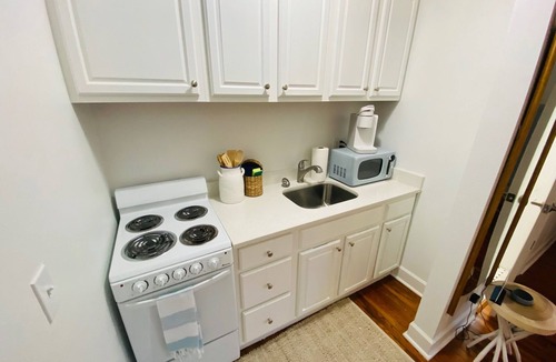 Pass-a-Grille Historic District Apartment | La Tortuga Historic Downtown Pass A Grille St Pete Beach 1 thru 9
