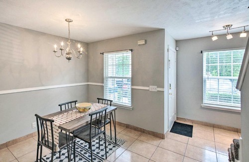 La Vergne House | La Vergne Townhome: 22 Mi to Dtwn Nashville!