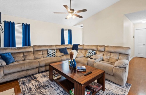 Springfield House | La Villa Azul - PCB Hot Tub Getaway