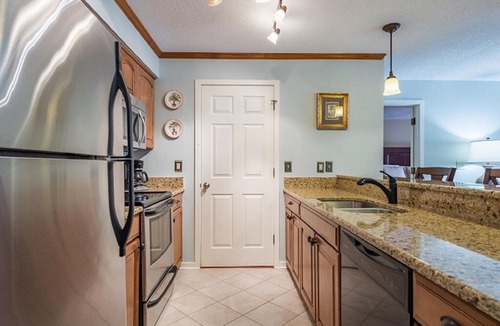 Isle of Palms Apartment | Lagoon Villa 39/ 2 BR Resort View Condo w/ Wild Dunes Amenities!