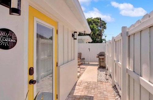 Poinsettia Heights Apartment | Laguna @ Casa Del Sol