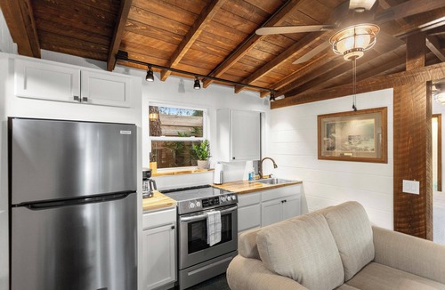 Hernando Cottage | Lake Breeze Cottage 5
