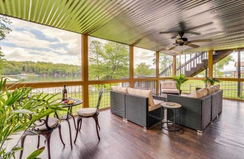 Hayesville House | Lake Chatuge Home: Boat Dock, Hot Tub & Perks!