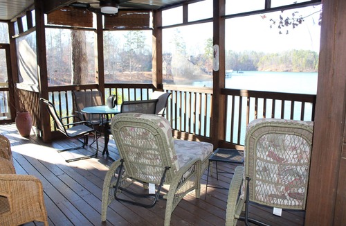 Six Mile Ski Chalet | Lake Front Chalet 9.4 miles to Clemson University