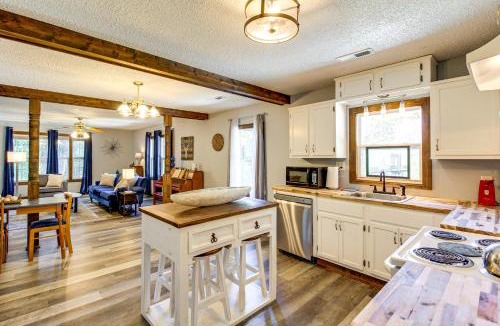 Scottsboro House | Lake Guntersville Hideaway! Home on Over 2 Acres