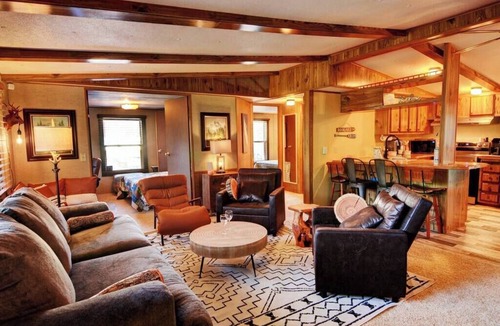 Reed Creek House | Lake Hartwell Georgia Cabin on the Lake