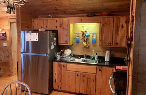 Fair Play Cabin | Lake Hartwell Lakefront Cabin w/Private Dock | 4BR/4BA Family Getaway