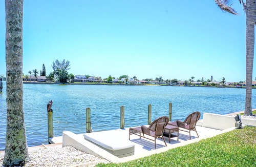Fort Myers House | Lake Home With Heated Pool In Perfect Location