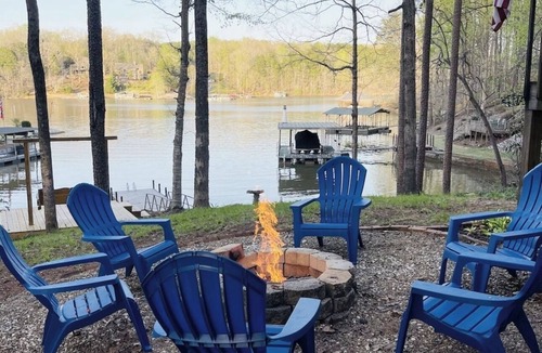 West Union House | Lake Keowee Waterfront Family-Friendly Home