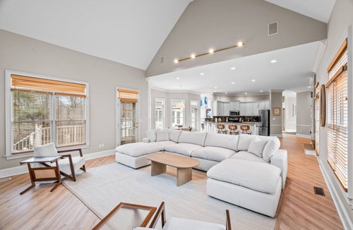 Gainesville House | Lake Lanier Luxury Estate w Pool