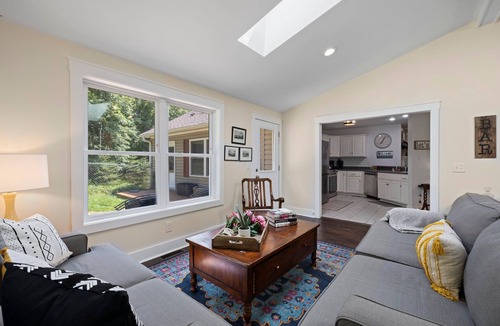Lake Lure House | Lake Lure: Hot Tub,King Beds, EV Charger