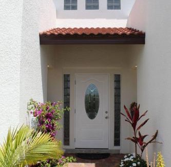 Englewood East House | Lake Marlin Villa