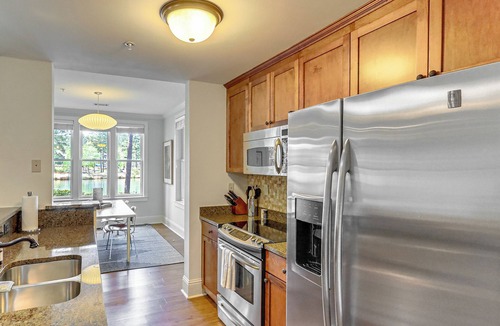 Greensboro Condo | Lake Oconee Condo w/Boat Ramp & Trail Access!