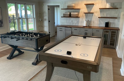 Lake Oconee House | Lake Oconee Waterfront Retreat - 4bd/4ba with Pool, Spa, Dock, Ping-Pong & More!