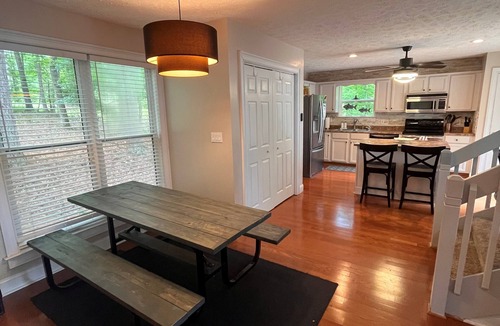 Eatonton House | Lake Sinclair Shore, 10 Guests, 5 beds, SMART Home!