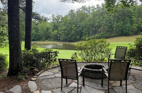 Lake Toxaway House | Lake Toxaway Golf Course/Walk to Marina! 4 Bedrooms, 4 Bathrooms