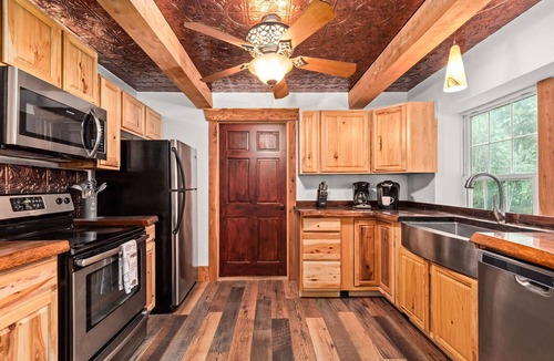 Silver Point Ski Chalet | Lake View Chalet! Game Room! Hot Tub!