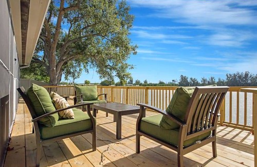 Davie House | Lake view, close to Hard Rock Casino, smart TV