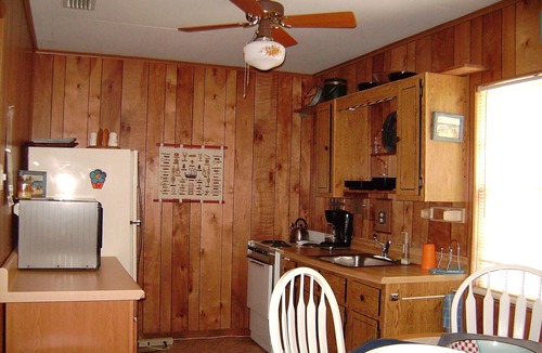 Lake Wales House | Lake Wales waterfront Blue Lake, water sports fishing, swimming, boating.