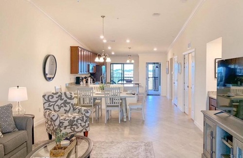 Lakewood Ranch House | Lakefront 2 BR Condo In Lakewood National - The Cortusa