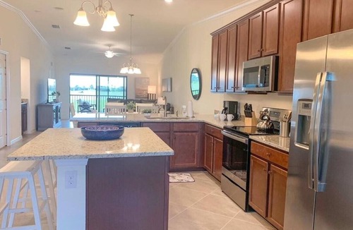 Lakewood Ranch House | Lakefront 2 BR Condo In Lakewood National - The Cortusa