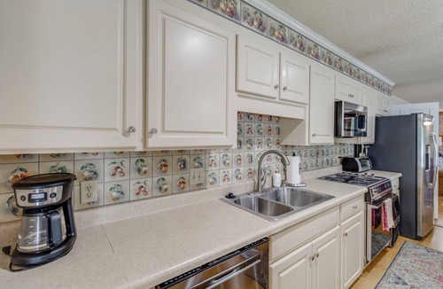 Chapin House | Lakefront 4-Bedroom with Panoramic Views, Private Dock & Boat Ramp Access