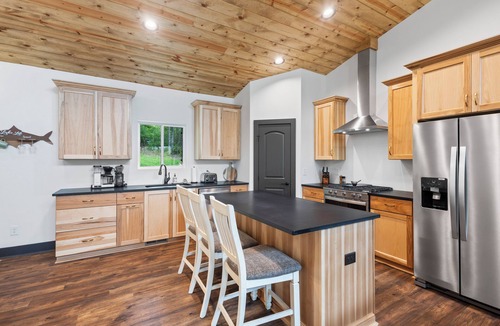 Blairsville Cabin | Lakefront Cabin - Private Dock, Firepit, Pontoon Boat Rental Available