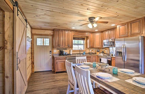 Trenton Cottage | Lakefront Cabin w/Deck, Fire Pit in Trenton!