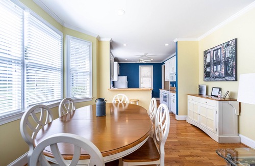 Eatonton House | Lakefront Cottage in Great Waters 4BR Stunning Views Family-Friendly