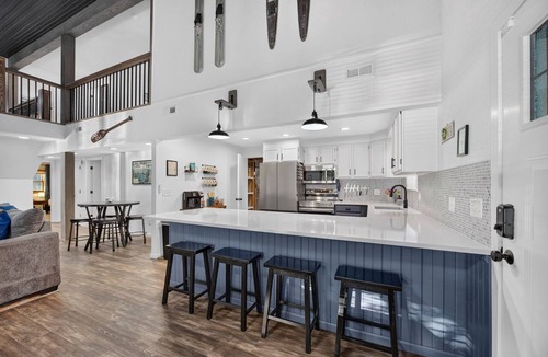 Lake of the Ozarks House | Lakefront-Firepit-Games-Kayaks-Private Dock-Sunsets