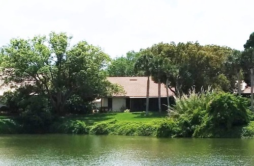 Laurel House | LAKEFRONT-FREE KAYAKS, BICYCLES, PADDLEBOARDS-WALK, BICYCLE, OR PADDLE TO BEACH