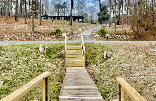 Cedar Bluff House | Lakefront home in Cedar Bluff, Alabama.