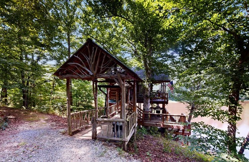 Jackson House | Lakefront home with mountain views, hot tub and access to private 20 acre lake