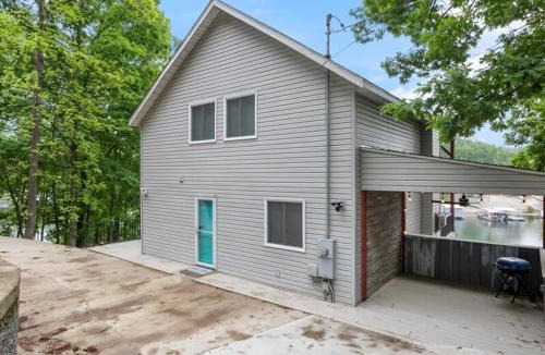 Osage Beach House | Lakefront Home With Private Dock