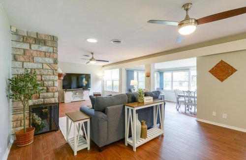 Putnam Hall House | Lakefront Keystone Heights Home with Boat Dock!
