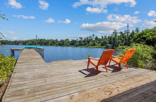 Hawthorne House | Lakefront Log Cabin, on private Lake & Screened Pool. ~NO CLEANING FEES~