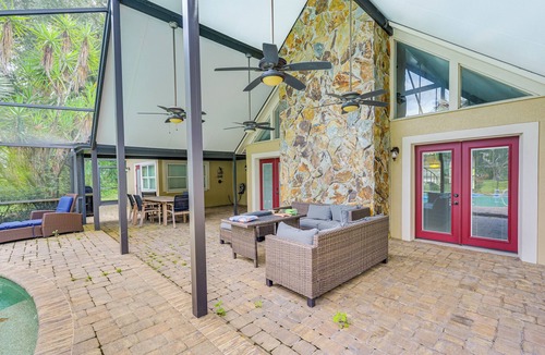 Lutz House | Lakefront Lutz Home w/Hot Tub: 15 Mi to Tampa
