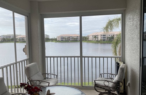 Tropical Cove Condo | Lakefront Luxury