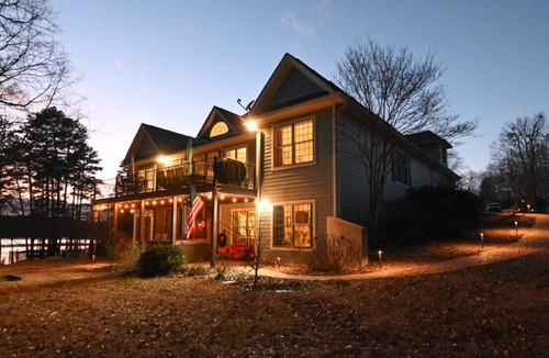 Toccoa House | Lakefront Manor w/ Hot Tub