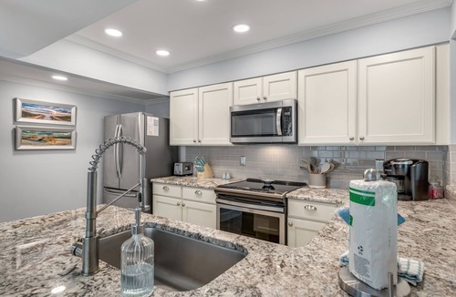 Sandestin House | Lakefront ~ New 6-Seater Golf Cart ~ Pet Friendly ~ Updated Living Area