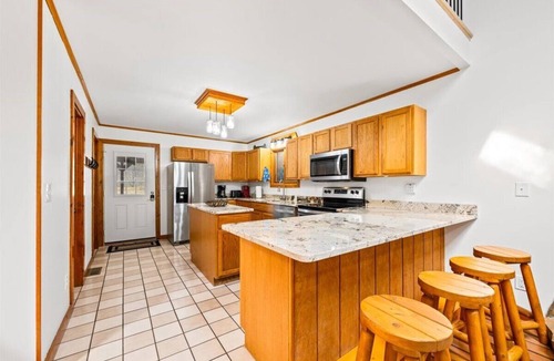 Jacksboro House | Lakefront - Norris Lake - Hot Tub, 2 Slip Covered Dock, Kayaks, ATV trails