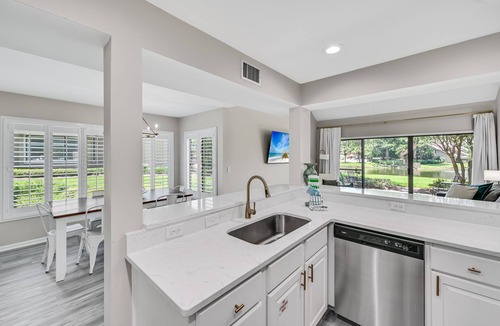 Sandestin House | Lakefront ~ Patio ~ Golf Cart ~ Community Pool ~ Modern Living Area