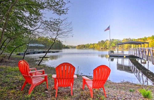 Fair Play House | Lakefront South Carolina Abode w/Deck & Boat Dock